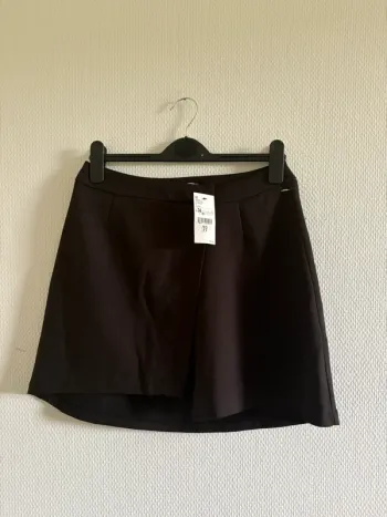 Jupe courte noire