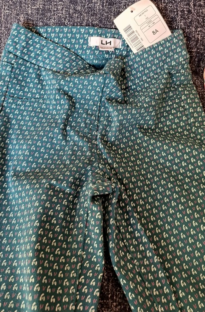 Pantalons taille 08 ans neufs avec étiquettes - photo numéro 4