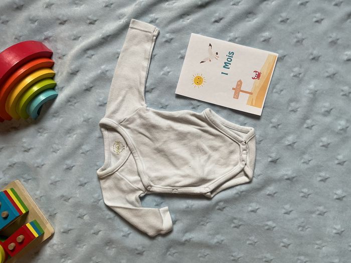 body manches longues blanc ouverture devant brioche 1 mois - photo numéro 2