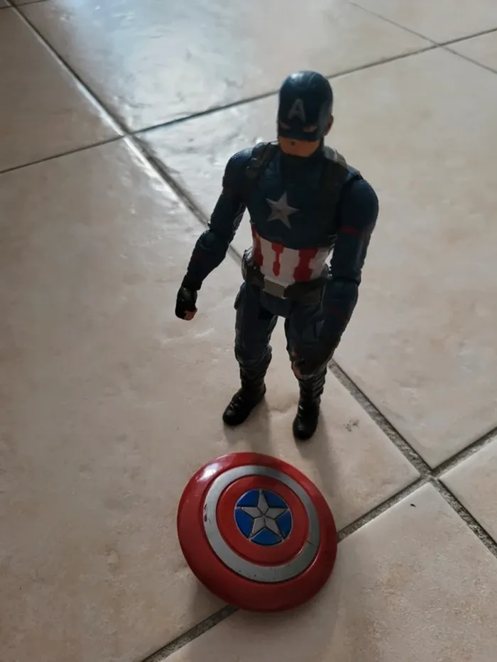 Figurine captaine america - photo numéro 4