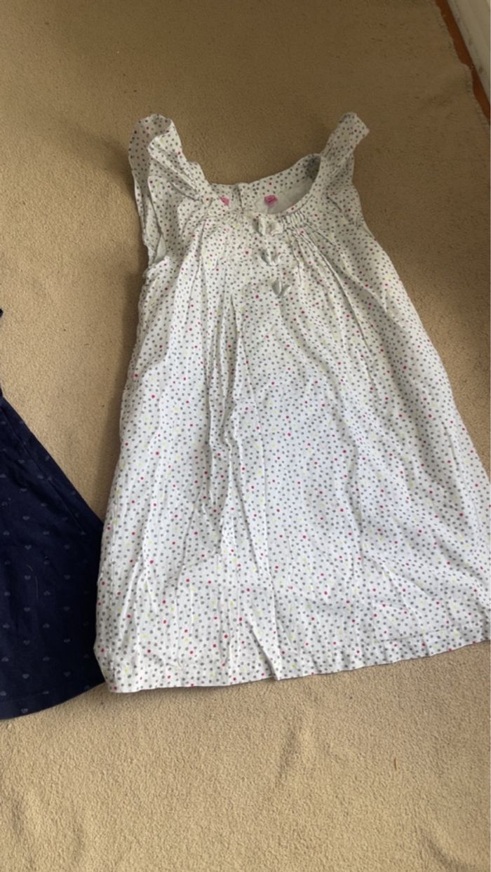 Lot de deux robe fille 4ans - photo numéro 3