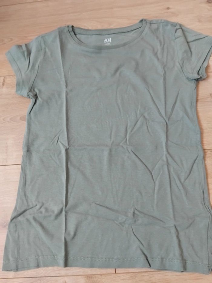 2 Tee shirs H&M - photo numéro 2