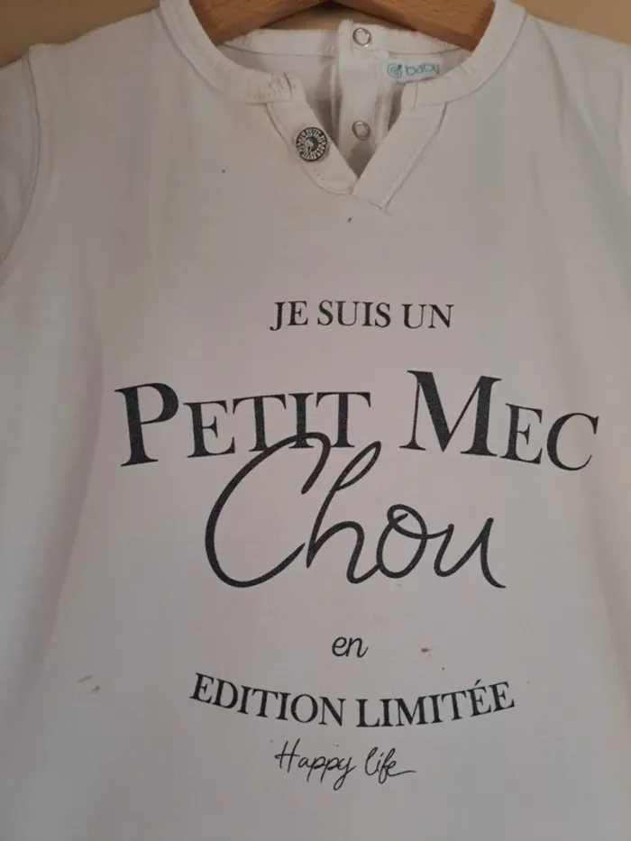 Lot 4 ans 6 T-shirts et 1 veste minis trous ou tâches peuvent encore servir prix mini - photo numéro 3
