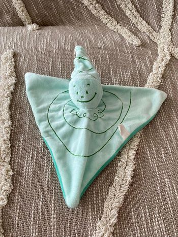 Peluche doudou plat 25cm Galenco lutin triangle vert très bon état