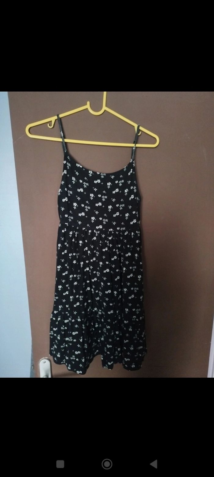 Robe a bretelles
