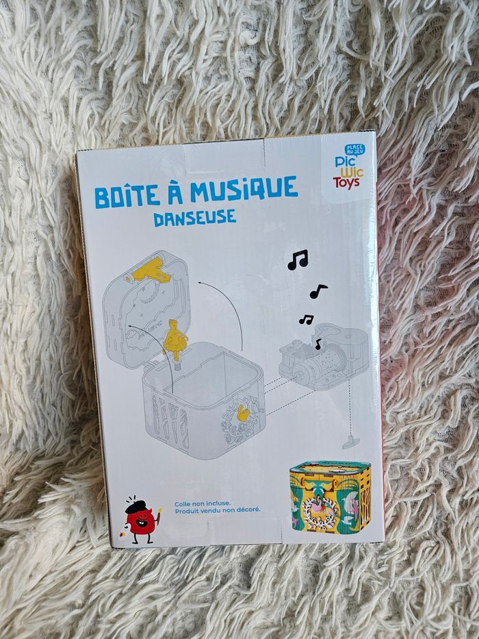 Activité manuelle - créer ta boîte a musique de danseuse en bois Neuf - photo numéro 2