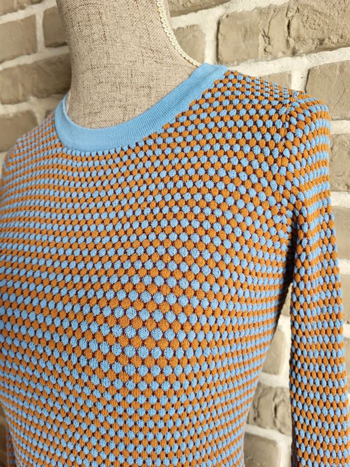 Petit pull Zara en mailles gaufrées bleu clair et camel - photo numéro 3