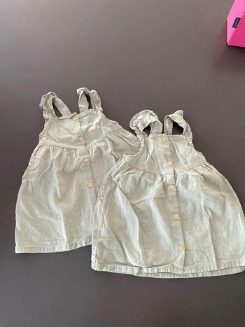 lot de 2 robes h&m 9-12 mois