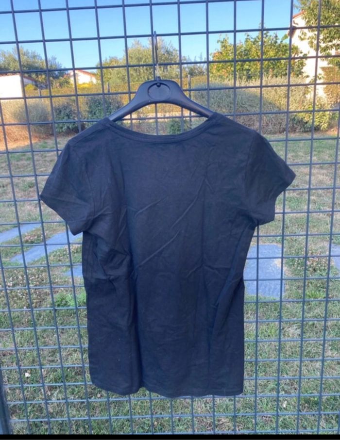 T shirt - photo numéro 2