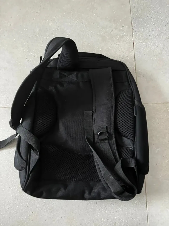 Sac à dos Port Designs, très bon état 35x40cm - photo numéro 3