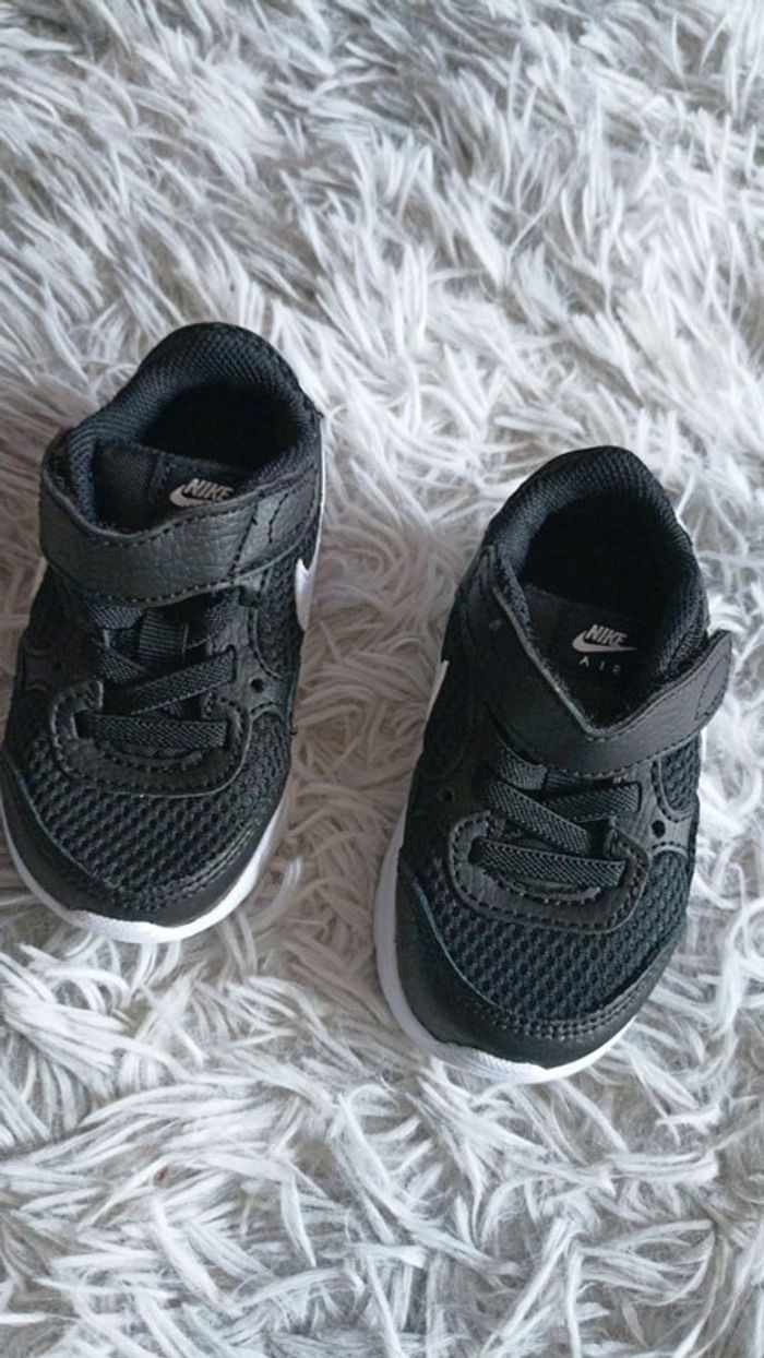 Basket mixte Nike taille 21 🌺 - photo numéro 4