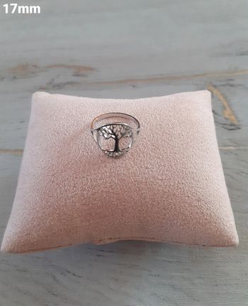 Bague argentée arbre de vie