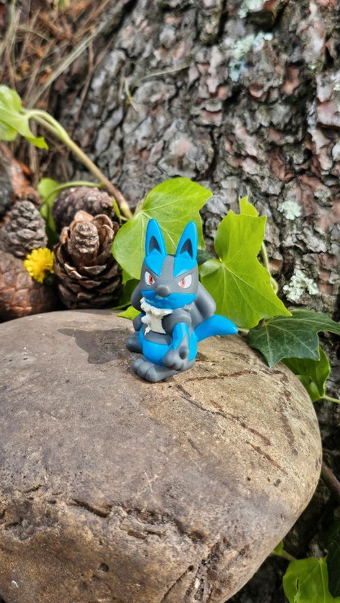 Super figurine Pokemon Nintendo finger puppet lucario