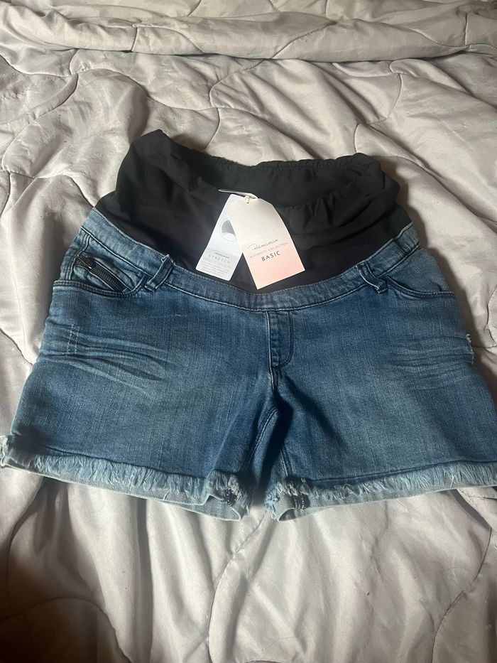 Short de grossesse en jean