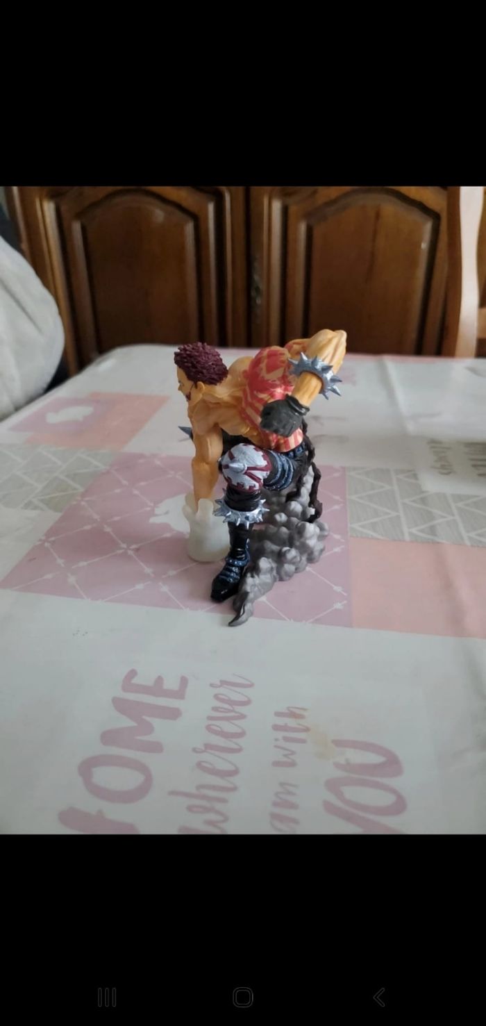 Figurine one piece  Charlotte  katakuri - photo numéro 5