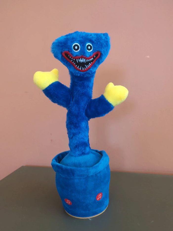 cactus huggy wuggy