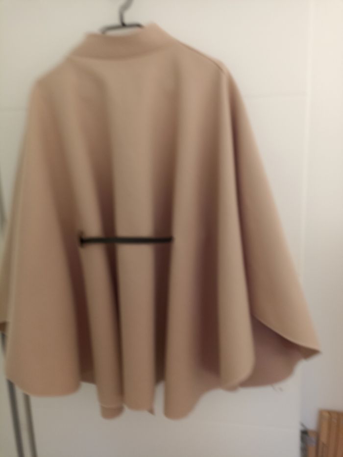 Cape/poncho neuve - photo numéro 6