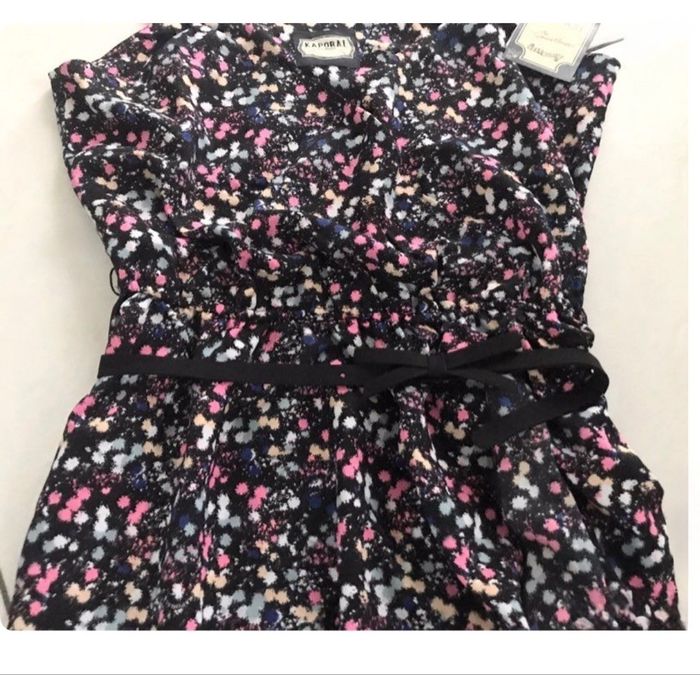 Très belle robe KAPORAL taille L (40) noir avec dessins colorés - photo numéro 7