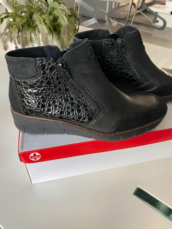 Boots bottines rieker antistress comme neuves - photo numéro 5