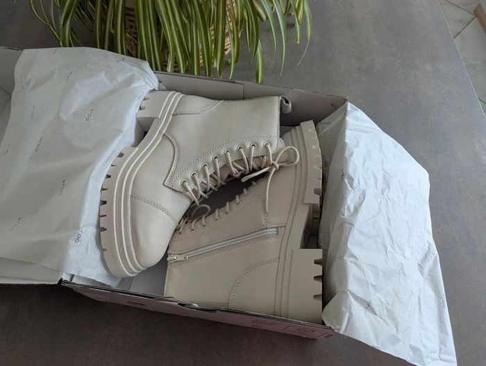 Bottines Aldo - Taille 38 - Neuf avec étiquette - Valeur 150€ - photo numéro 7