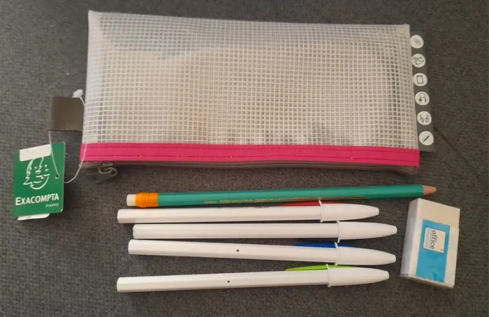 Trousse et fournitures