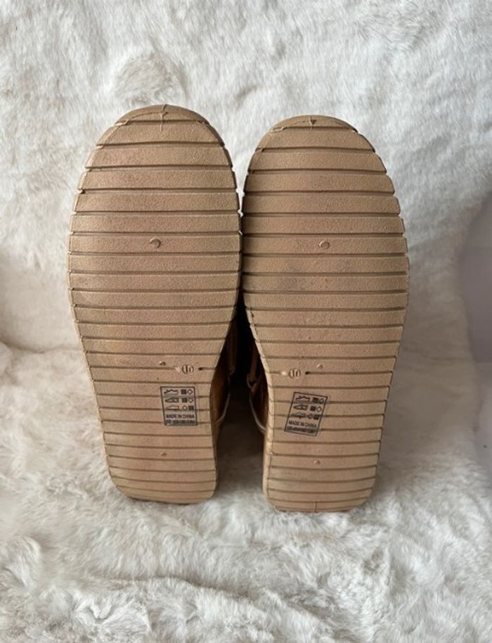 Après ski, bottines, bottes dorés pointure 40 - photo numéro 6