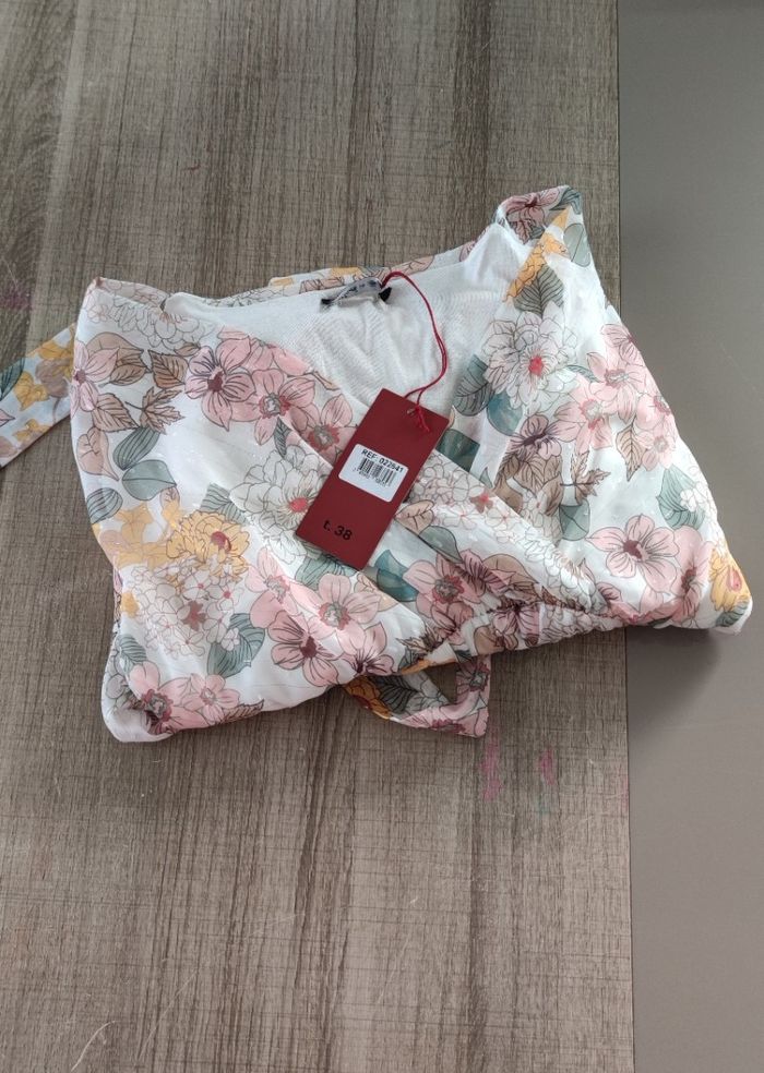 Robe courte à manches longues pour femme, marque Made in Italy taille 38 multicolore fleurie - photo numéro 4