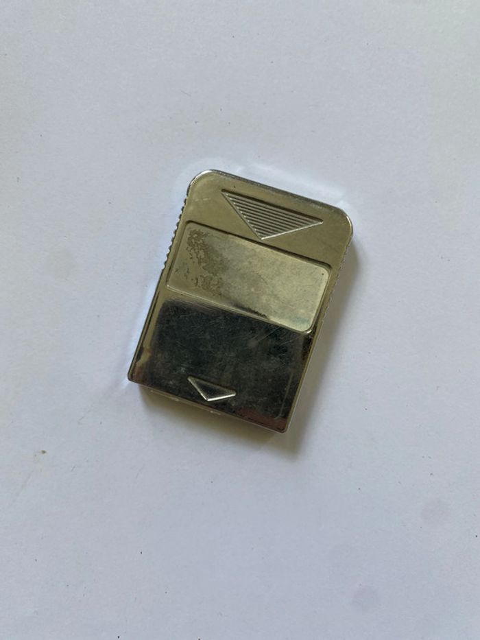 Carte mémoire ps2 - photo numéro 1