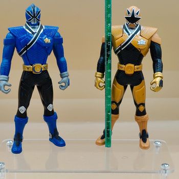 Lot 2 figurines Samouraï Switch morphin - power rangers