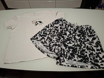 Pyjama 2 pièces taille 11 ans taille 12 ans