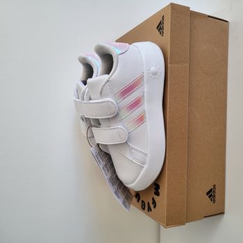 Baskets bébé Adidas Grandcourt