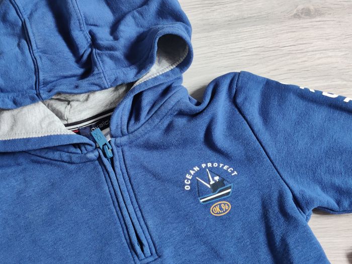 Sweat à capuche bleu Okaidi + chaussettes Taille 3 ans - photo numéro 3