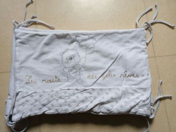 Tour de lit étoiles