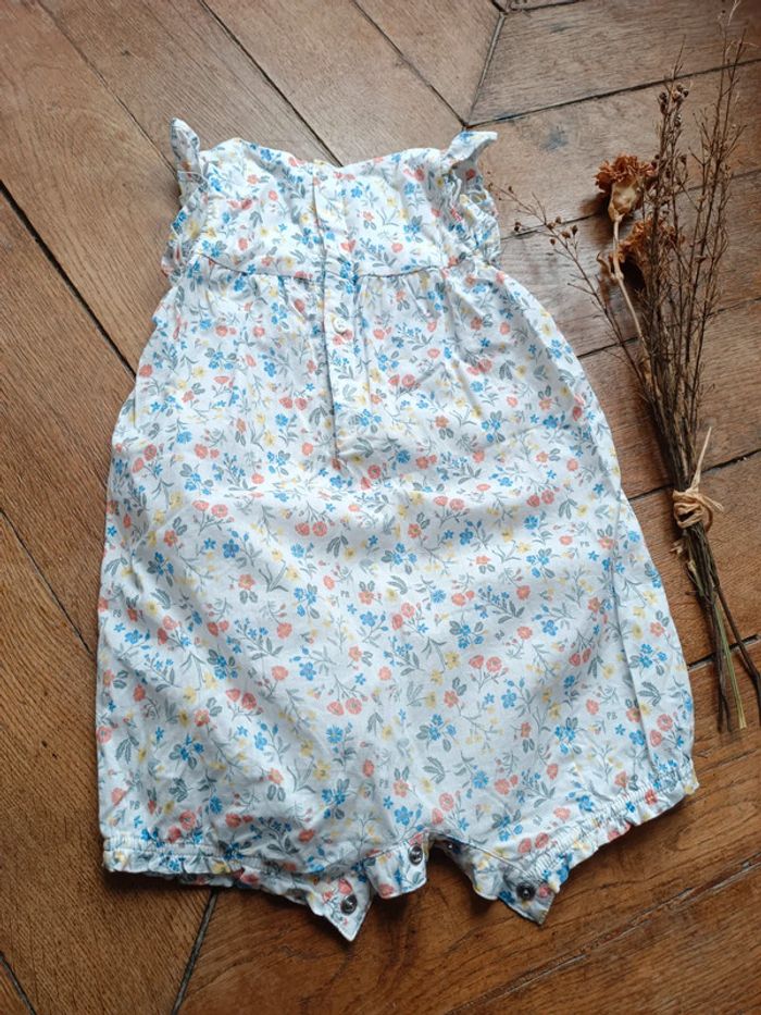 Combinaison courte/ combi short imprimé fleuri en popeline - photo numéro 3
