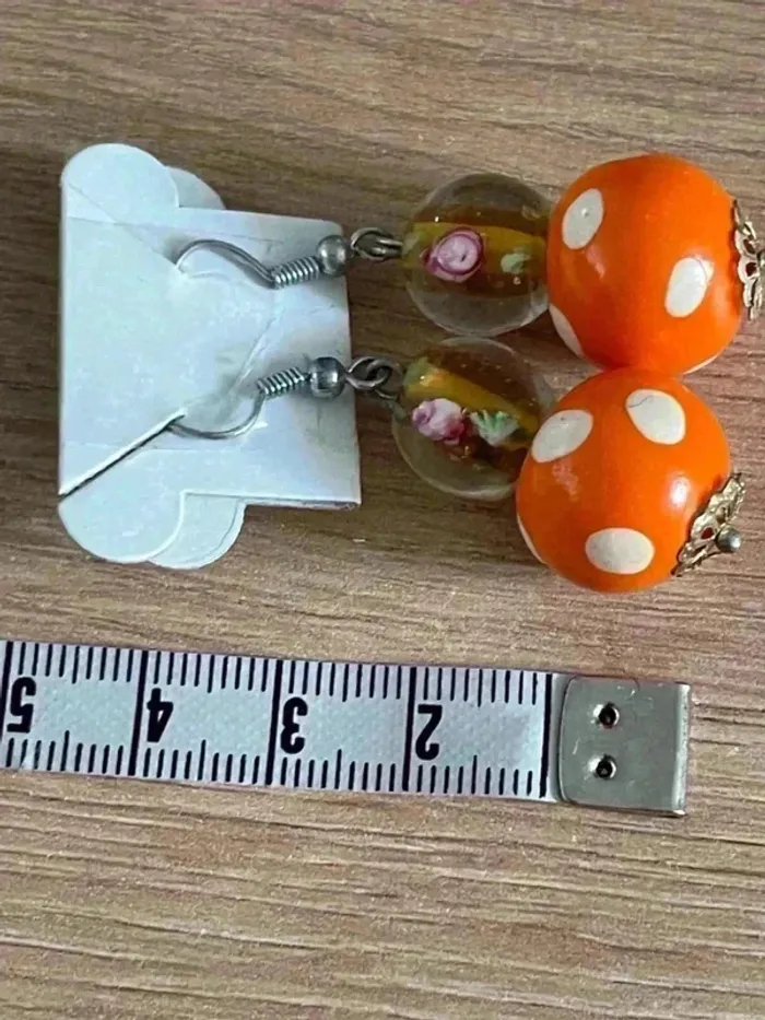 Boucles d’oreilles orange à pois - photo numéro 2