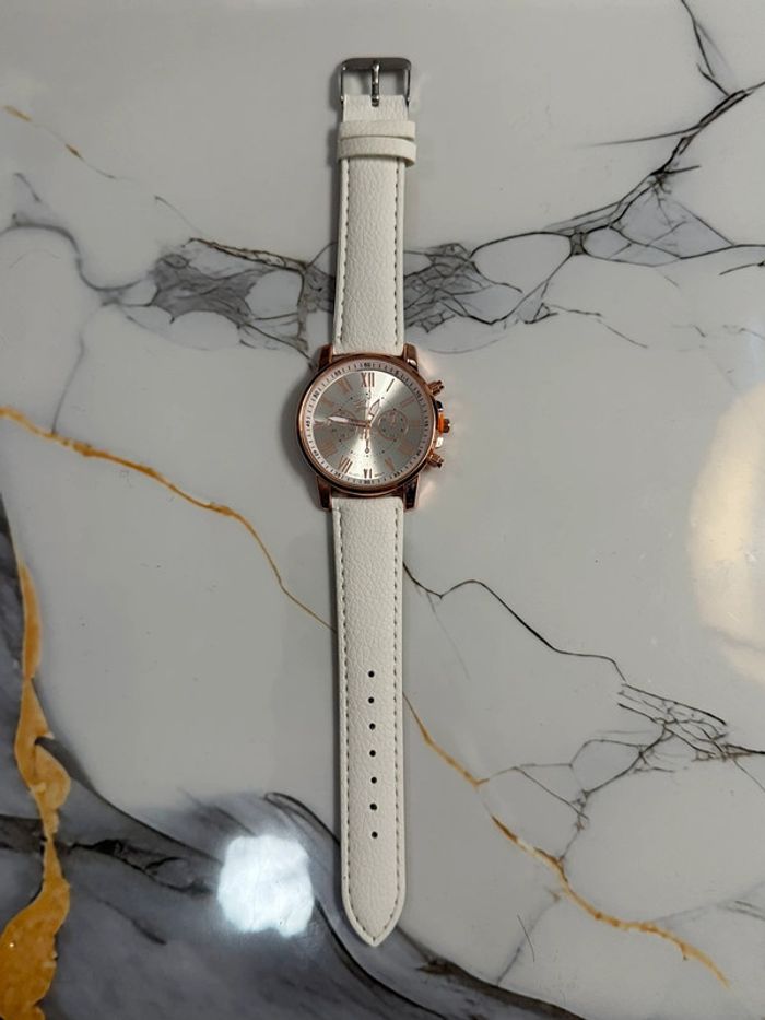 Montre Blanche « Geneva » Mixte Neuve - photo numéro 5