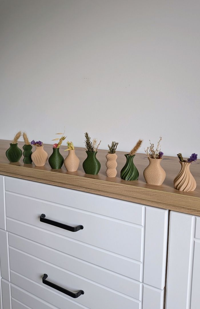 Lot de 10 mini vases design (6cm de hauteur) - photo numéro 3