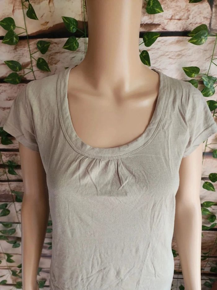 🌸T-shirt MC Kaki 100% Coton Taille 42/44🌸 - photo numéro 2