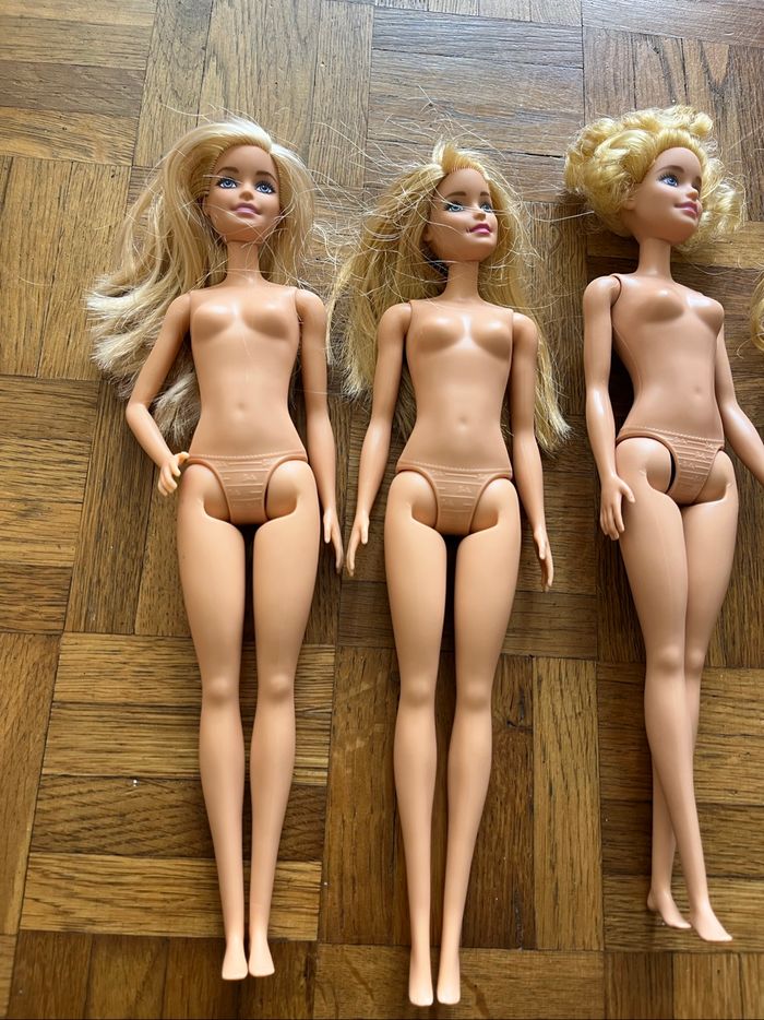 Lot de 4 Barbie - photo numéro 2