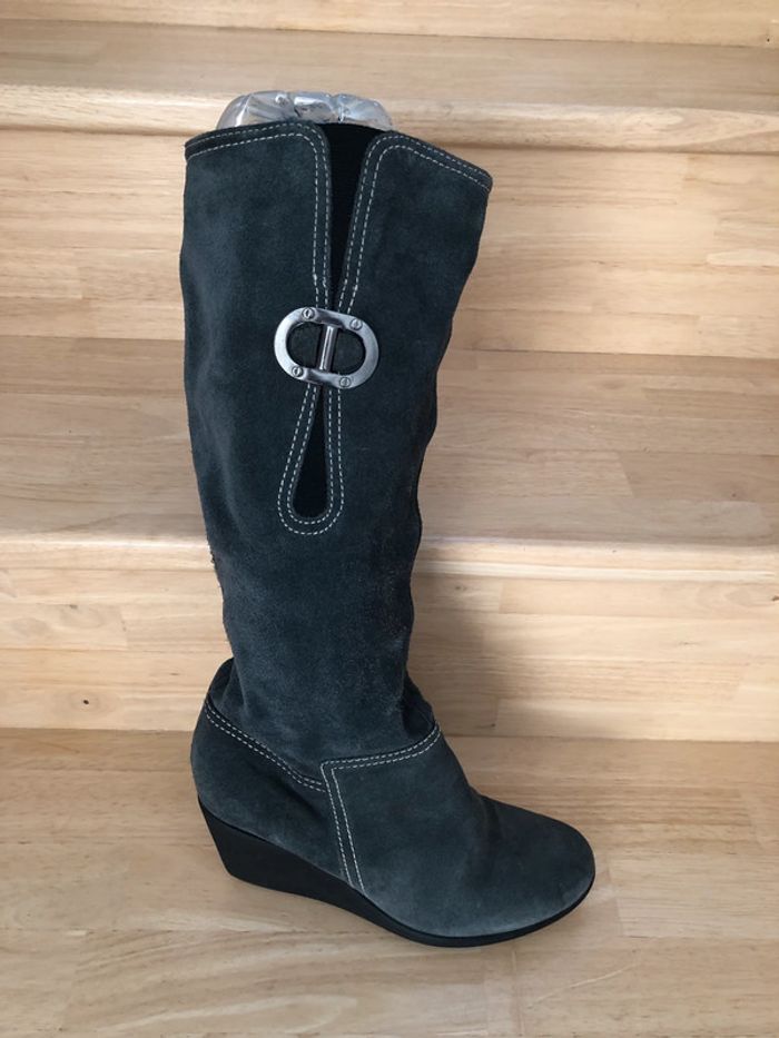 Bottes en daim talons compensés noires taille 37 - photo numéro 3