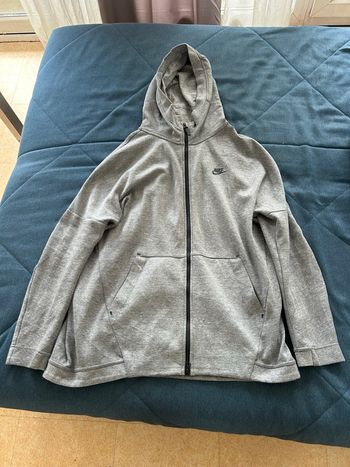 Veste Nike Tech taille L très bon état