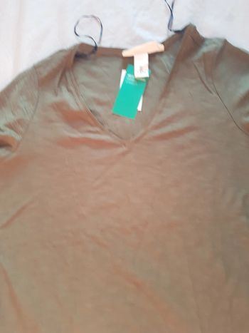Tee shirt kaki neuf h&m