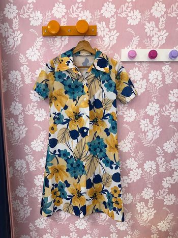 Robe vintage à fleurs