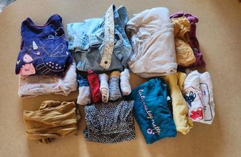 Lot vêtements fille 18 mois / 16 pièces