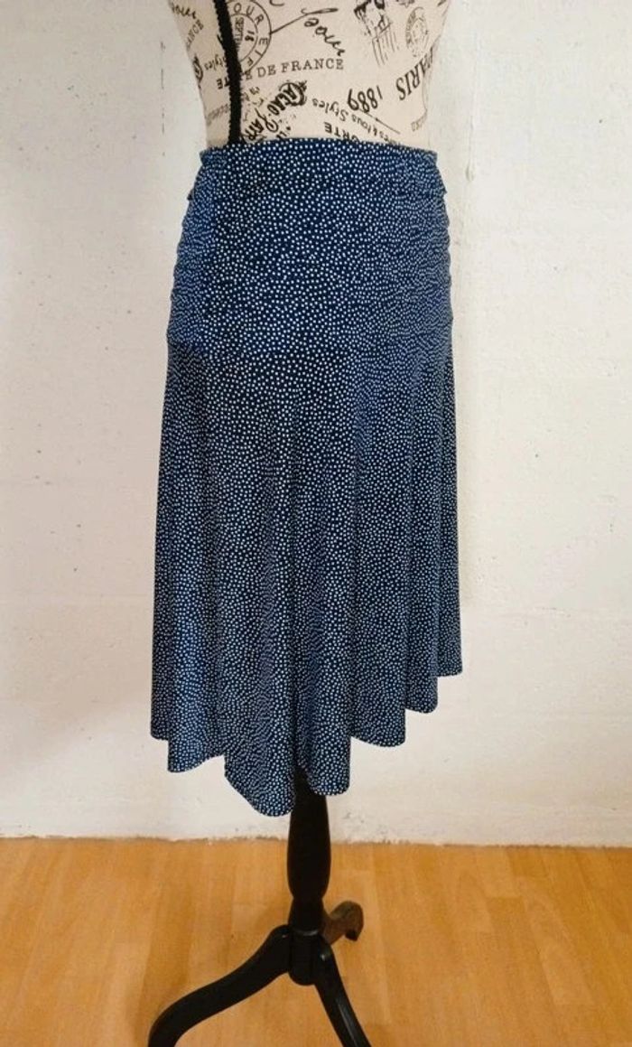 💙 Jolie jupe fluide marine et blanche – RIU – Taille 4 – Très bon état