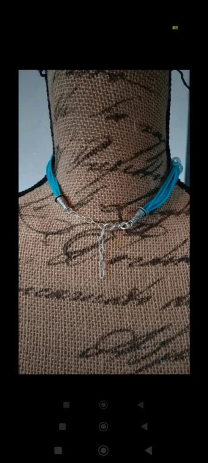 Collier pendentif bleu - photo numéro 2