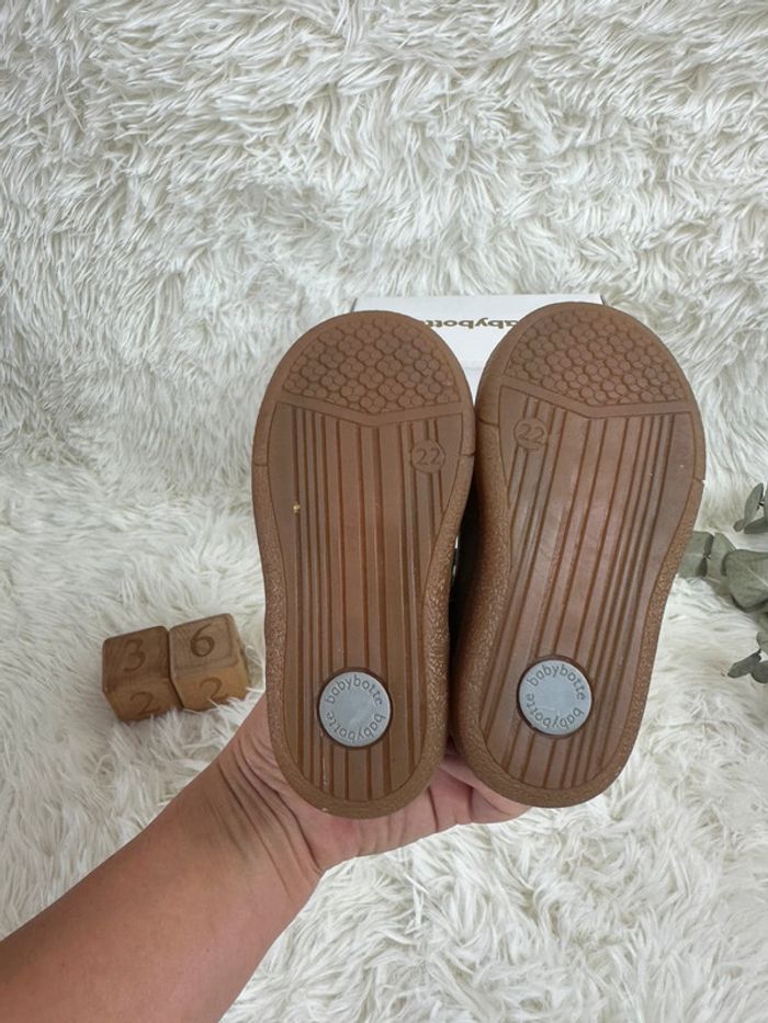 Paire de chaussures Babybotte taille 22 - photo numéro 5