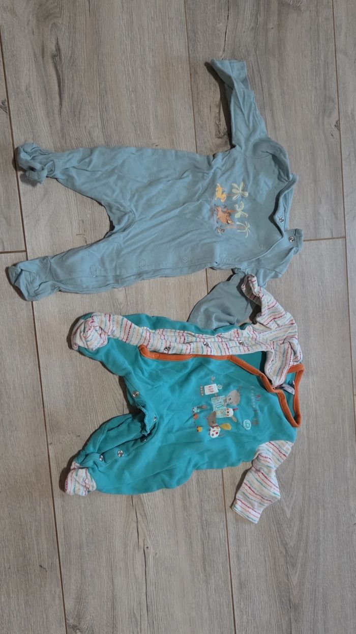 Pyjama 1 mois - photo numéro 4