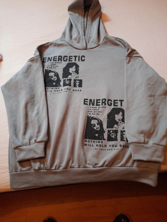 Pull capuche femme