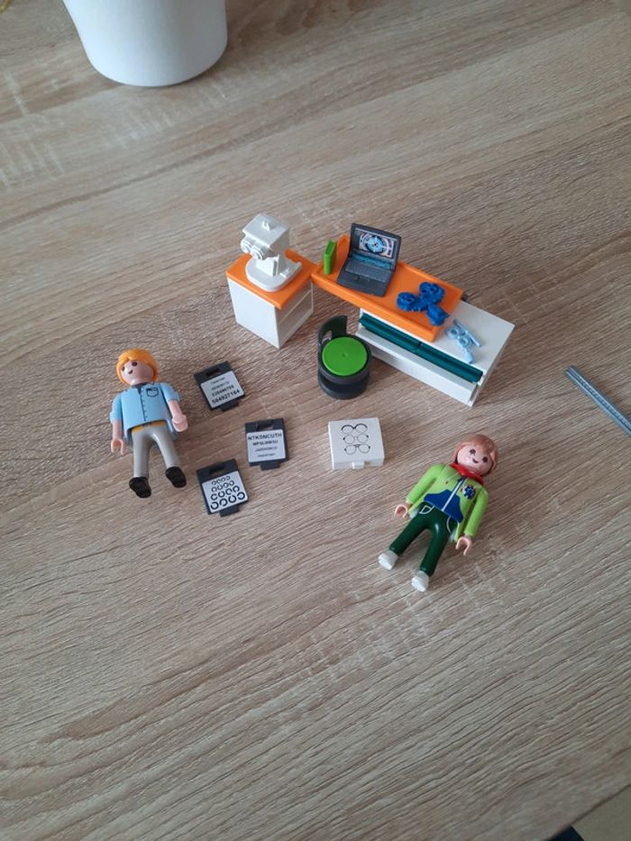 Ophtalmologue playmobil 70197